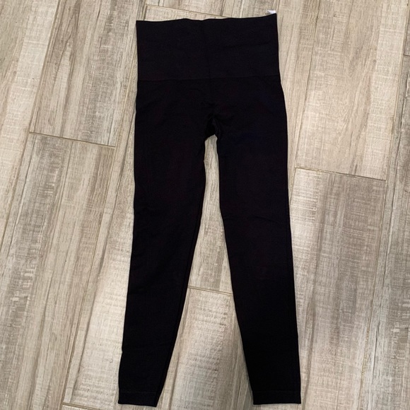 Spanx Women's Nylon Spandex Leggings Size Large Black RN 112121 - Picture 2 of 2